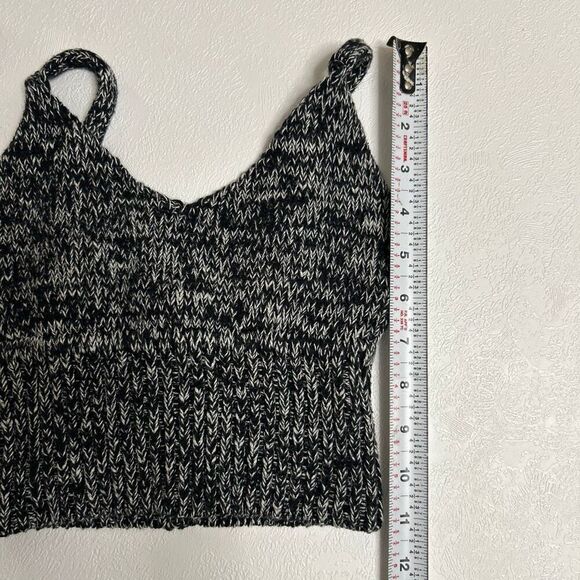 Pins and Needles Black White Knit Crop Top Sweater Tank Size Small - Picture 5 of 5